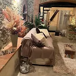 Il Piccolo Paradiso سيرافيزا